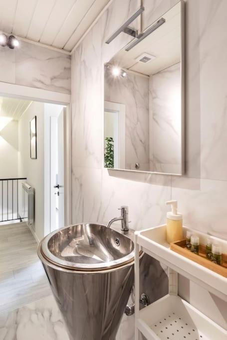 Stupendo Duplex In Centro A Milano Apartman Kültér fotó